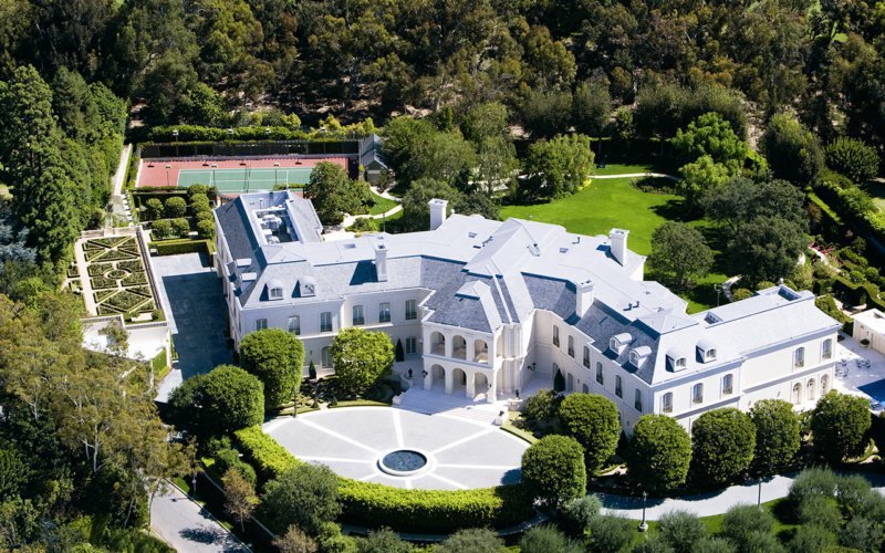 largest mansion in the world